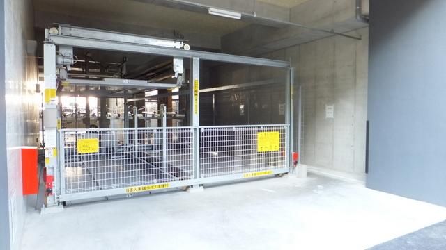 駐車場　敷地内駐車場（要空き確認）