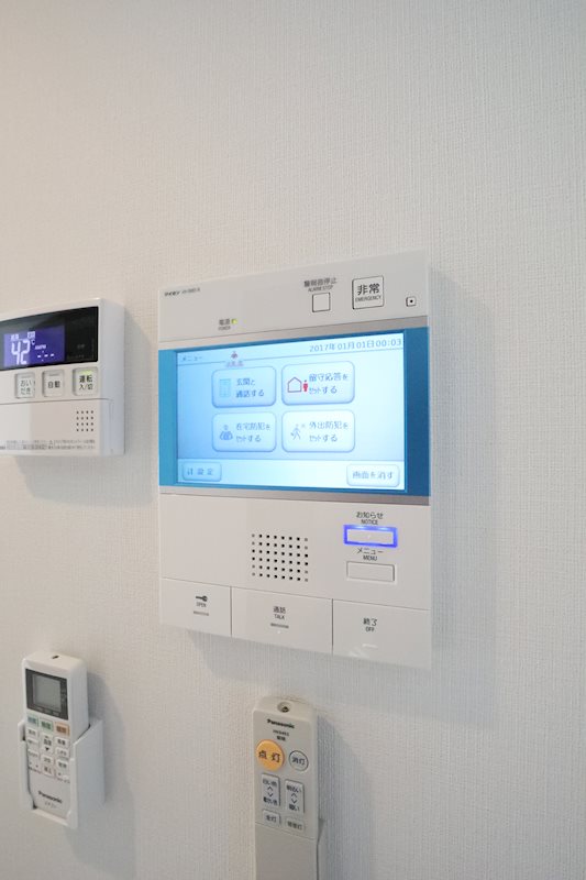 セキュリティ　モニター付きインターホン
