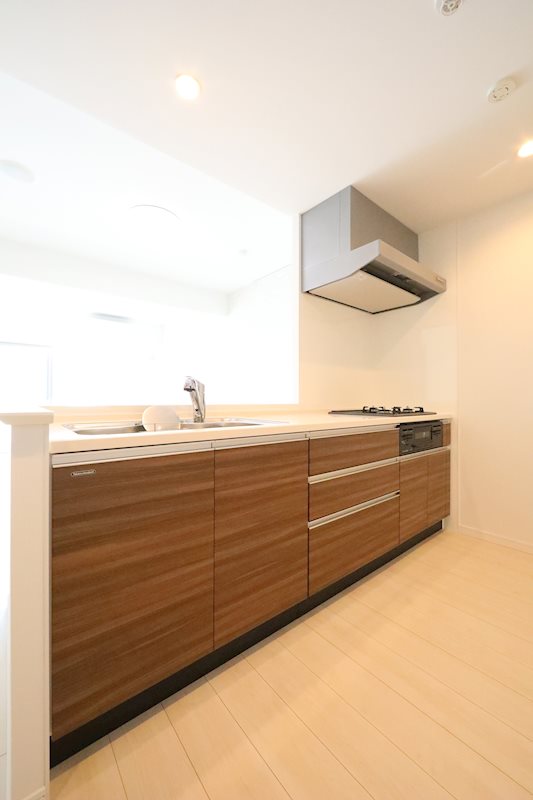 キッチン　カウンターキッチン　システムキッチン（ガス3口＋グリル）