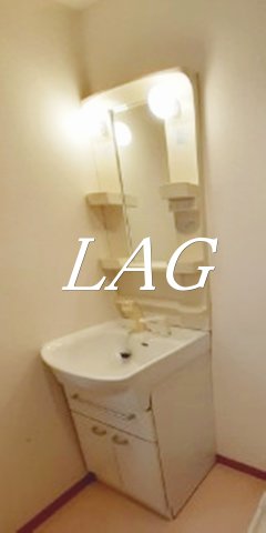 洗面設備　独立洗面台です。