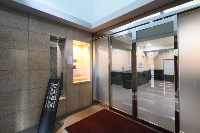 ロビー　落ち着いたロビーです