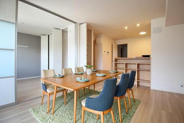 居室・リビング　ＣＧで家具等を配置したもので家具等は含まれません。