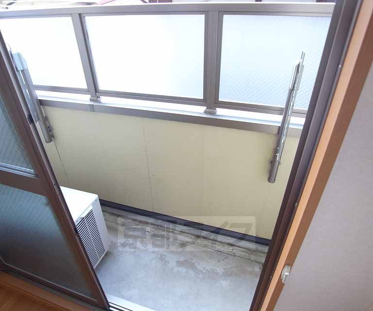 バルコニー　西向きバルコニです