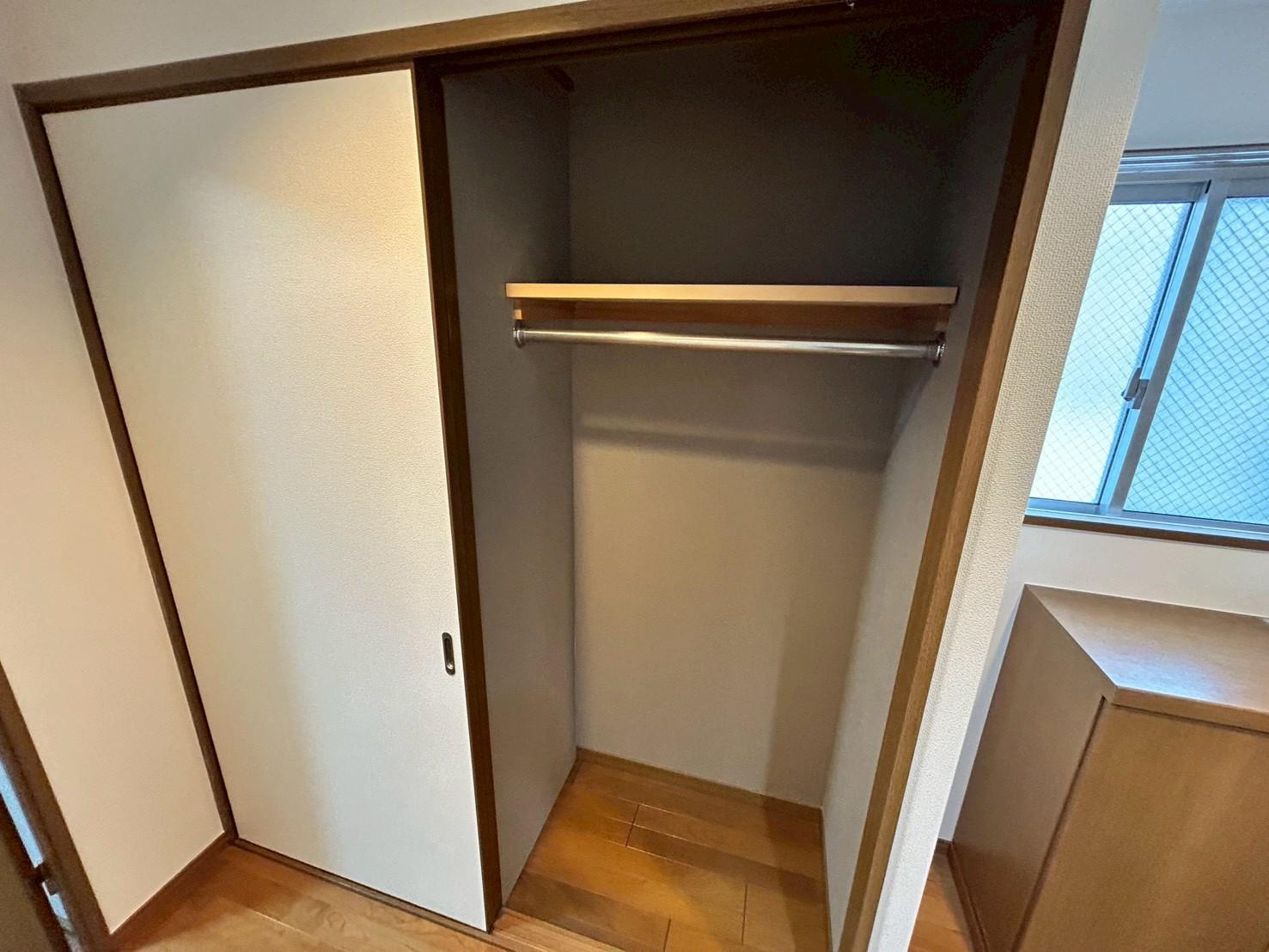 収納　廊下にも収納があります
