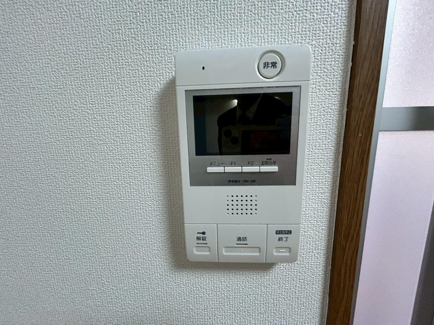 その他設備　来訪者が分かるTVモニター付インターホン付きです