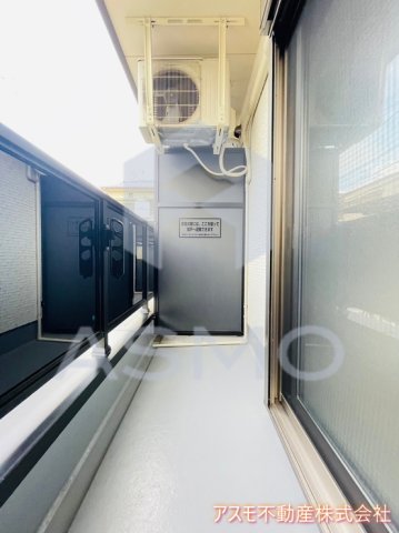 バルコニー　同マンション別部屋　参考写真