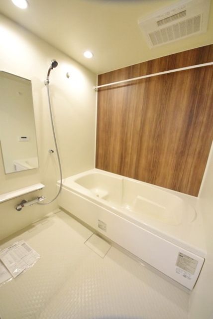 バス・シャワールーム　イメージ。Ｃ棟の室内写真です！現況を優先。