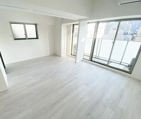 居室・リビング　写真は同タイプ住居です。