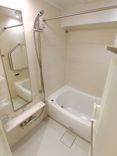 バス・シャワールーム　浴室　※前回募集時2018年9月撮影の写真