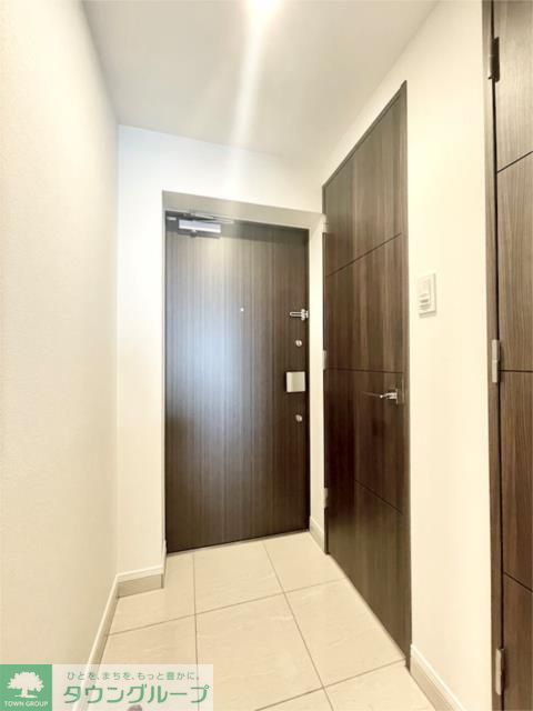 玄関　お部屋探しはタウンハウジングへ♪