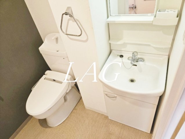 洗面設備　独立洗面台です。