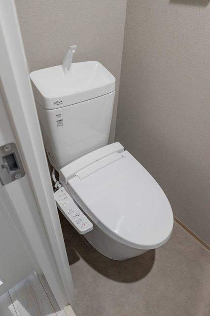 バルコニー　浴室乾燥機完備