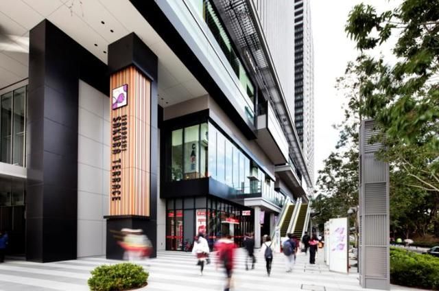 ショッピングセンター　飯田橋サクラテラス（ショッピングセンター）まで430m