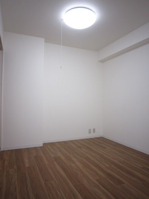 その他部屋・スペース　この写真は同マンションの他のお部屋のものです