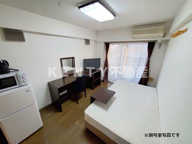 居室・リビング　こちらのリビングで趣味の時間をお楽しみください