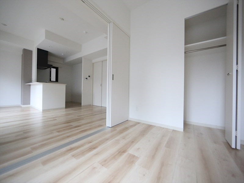 その他部屋・スペース　洋室5.3帖　クローゼット付（収納充実してます）