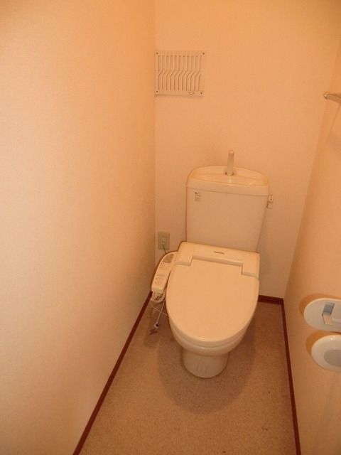 トイレ　※別号室参考写真です