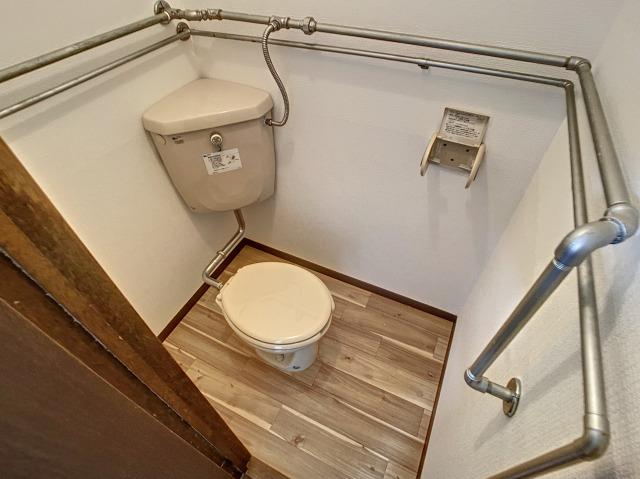 トイレ　トイレ