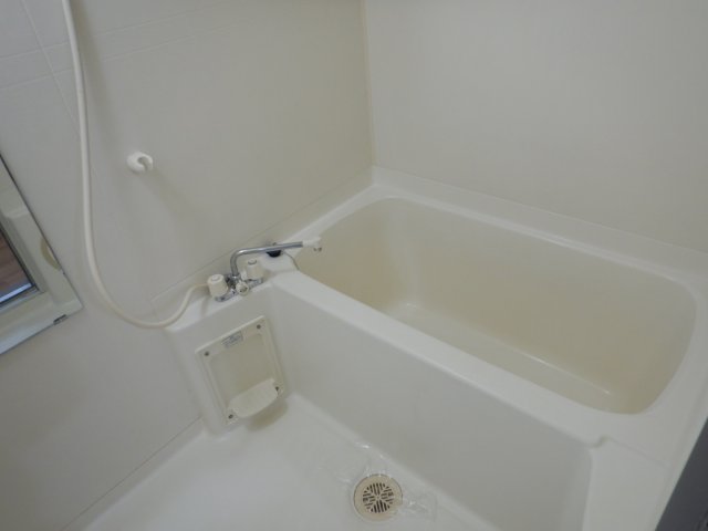 バス・シャワールーム　岡山市中区倉田　ネクスト倉田西館　3LDK　風呂