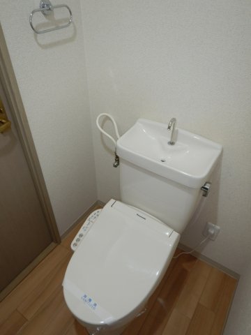 トイレ　岡山市中区倉田　ネクスト倉田西館　3LDK　トイレ