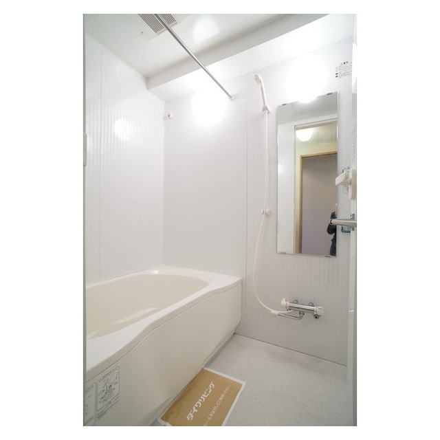 バス・シャワールーム　追い焚き・浴室乾燥機完備