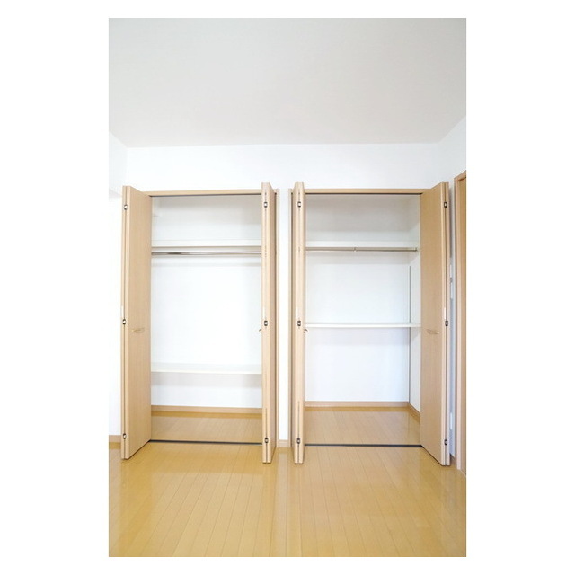 収納　シンプルで使いやすいクローゼット