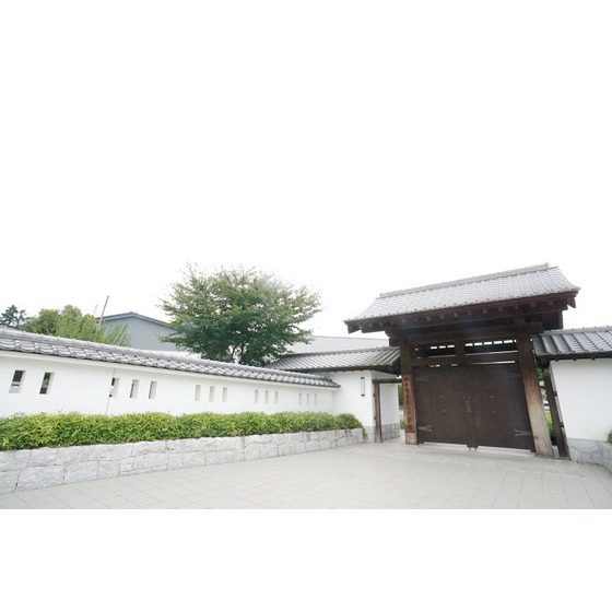 中学校　水戸市立第二中学校（中学校）まで951m