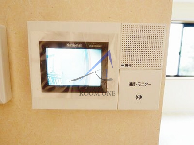セキュリティ　モニター付きインターホンです。