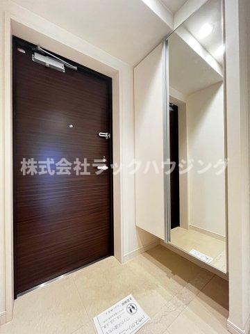 玄関　同仕様写真となります。