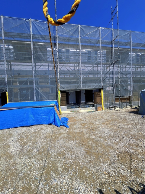 駐車場　外観（建設中）