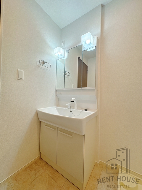 洗面設備　同仕様写真です。