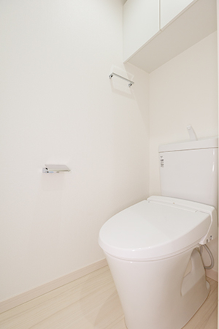 トイレ　※写真は同タイプ住戸です。