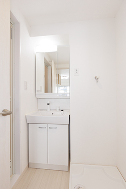 洗面設備　※写真は同タイプ住戸です。