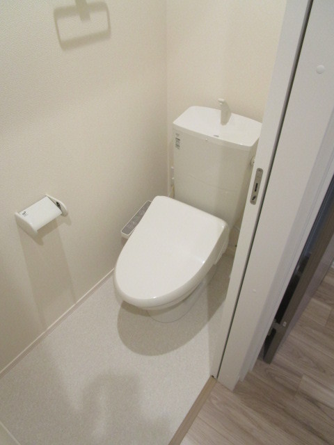 トイレ　★温水洗浄便座★