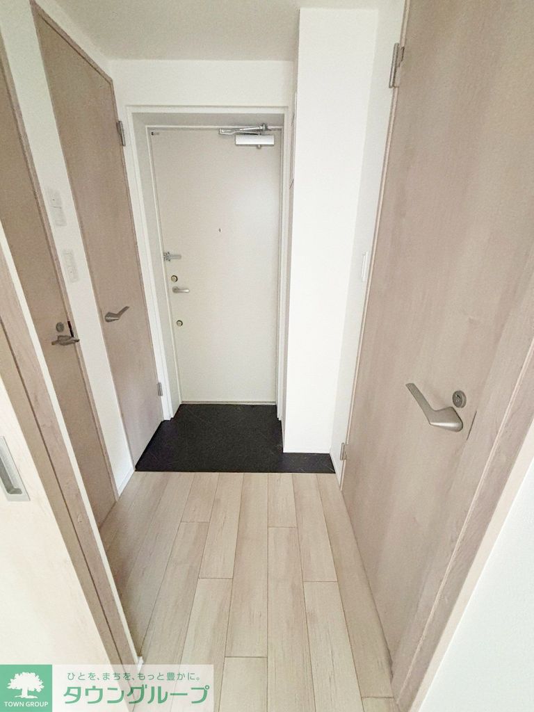 玄関　キッチン