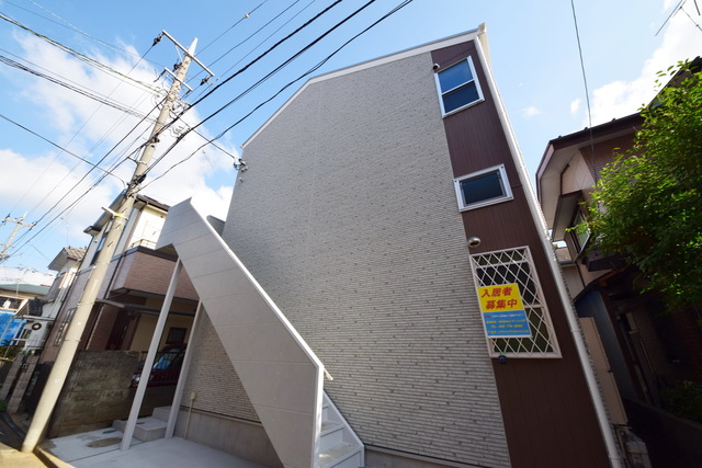 建物外観　～憧れだったロフト付き物件ですっ～