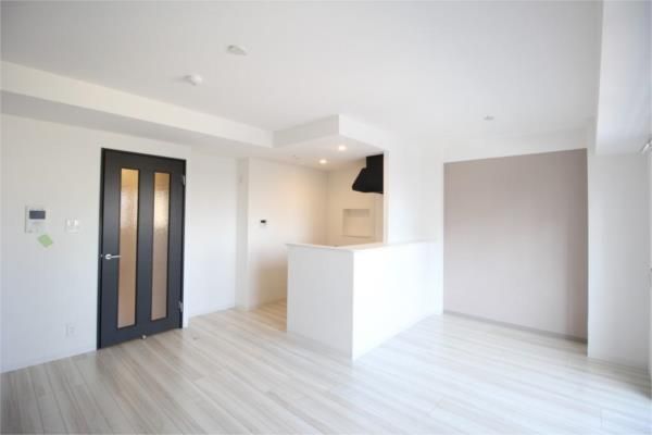 居室・リビング　※別部屋参考写真