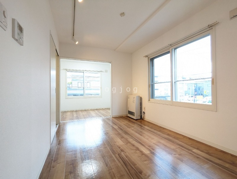 居室・リビング　同号室タイプ写真