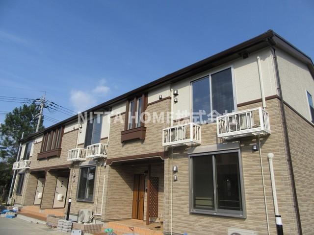 建物外観　エアコン２台付きで浴室１坪以上あります◎