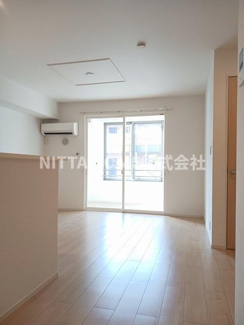 居室・リビング　リビングは１２．９帖です♪