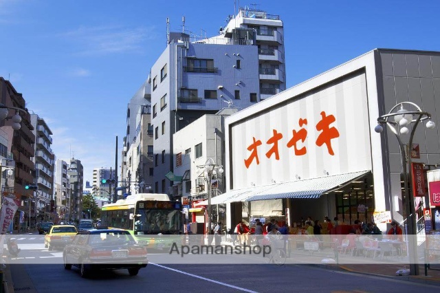 スーパー　オオゼキ高田馬場店（スーパー）まで204m