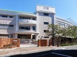 小学校　私立東京女学館小学校（小学校）まで1118m