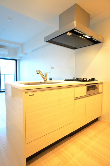 キッチン　※写真は同タイプ住戸です。