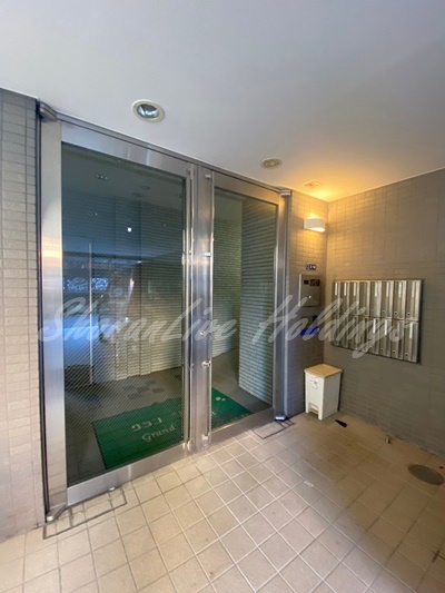 エントランス　安心のオートロックセキュリティ♪