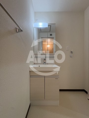 洗面設備　フジパレス湯里III番館　独立洗面台