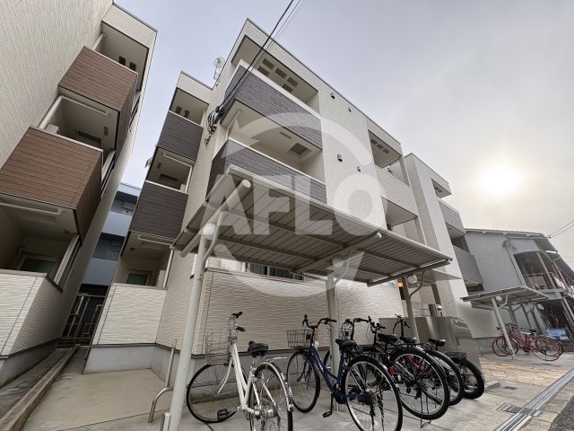 建物外観　フジパレス湯里III番館　外観