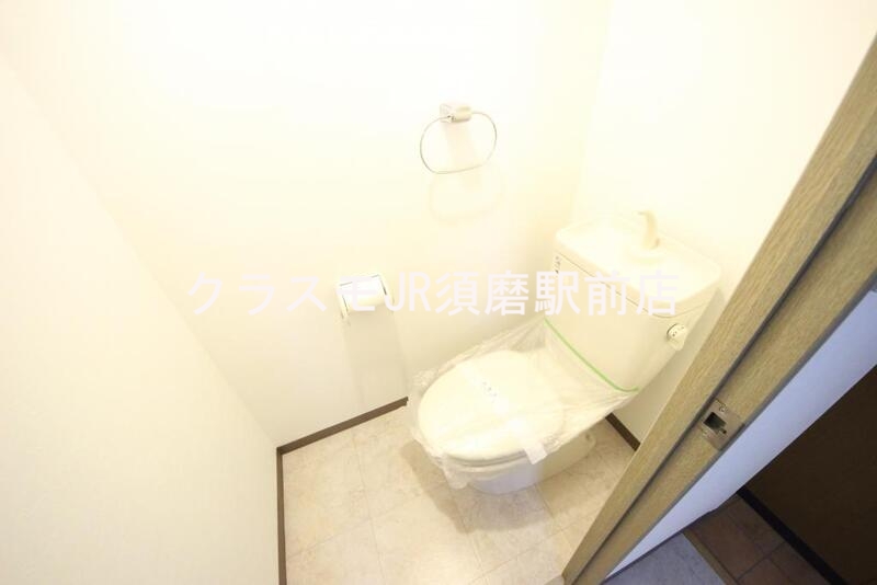 トイレ　清潔感のある爽やかなトイレ。誰もがリラックスできる空間です。