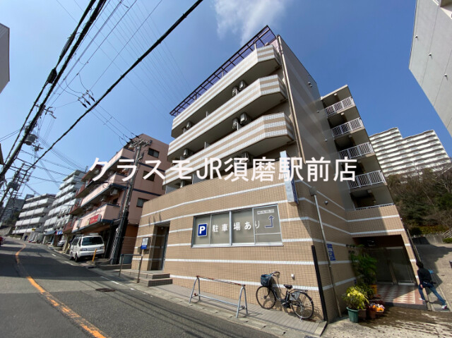 建物外観　堂々たる外観です。