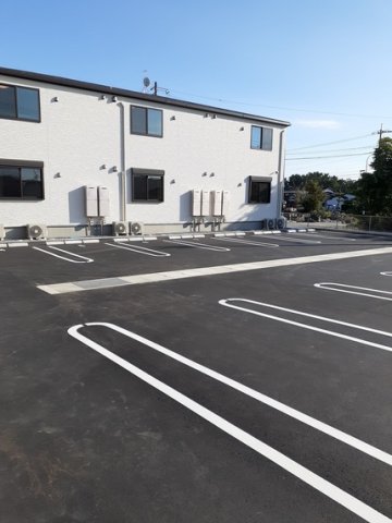 駐車場　車をお持ちの方に嬉しい駐車場付きの物件です