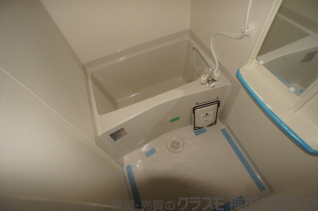バス・シャワールーム　浴槽